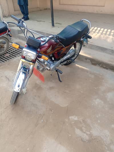 CD 70 madl 25 number ne laka howa