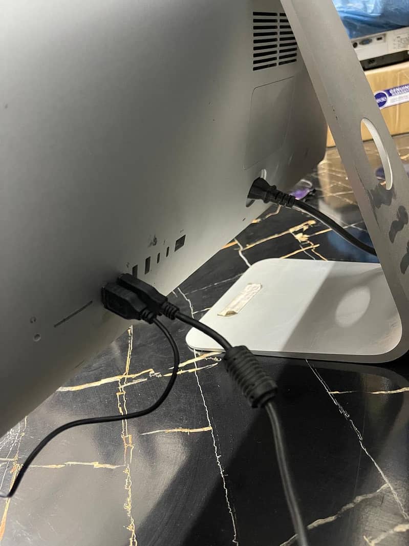 iMac 27” 5K Retina display 1