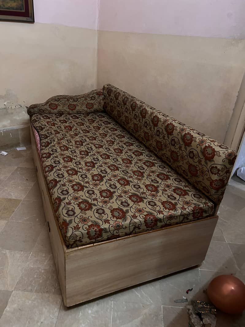 Sofa style single bed set 5