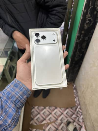 17 Pro Max 512 Dual E White