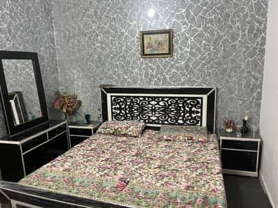 Complete bed set