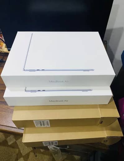 MacBook Air M4 24/512