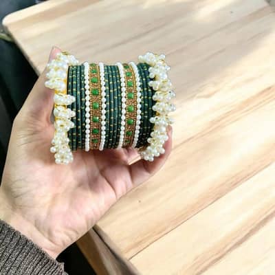 18 Pcs Metal Modern Design Gold Plated Crystal Kara Bangle Set