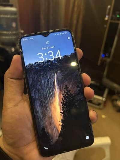 Vivo Y03 4 + 4/128 with box