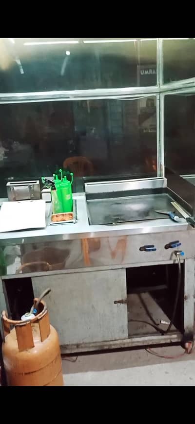shawarma counter