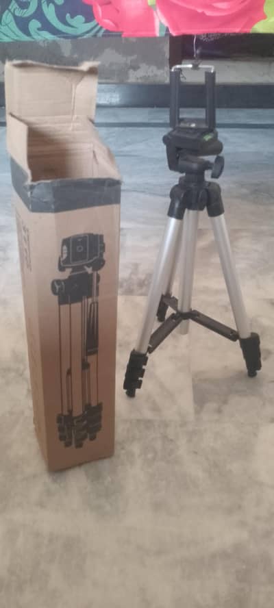 Tripod stand for mobiles accessories