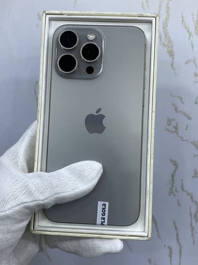 I phone 15 pro Max 256 GB Jv 94% Battery Health 10 by 10 with Box