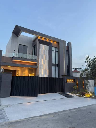 BRAND NEW 1-KANAL ELEGANT, BASEMENT AND SUPER HOT LOCATED BUNGALOW WITH SERVANT QUARTER IS AVAILABLE IN THE BEST BLOCK OF DHA LAHORE.