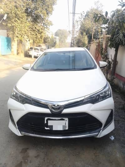 Corolla Altis X 1.6 automatic 2022 , یہ گاڑی ٹوٹل جینین نہیں ہے