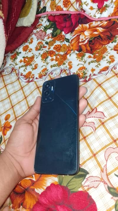 clean mobile 6+5 gb ram / 128 gb urgent for sale