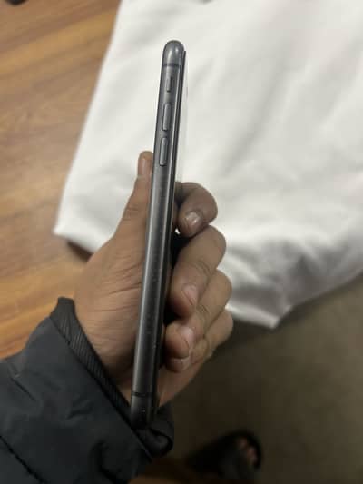 iPhone 11 64 gb non pta factory unlock 76 battery health