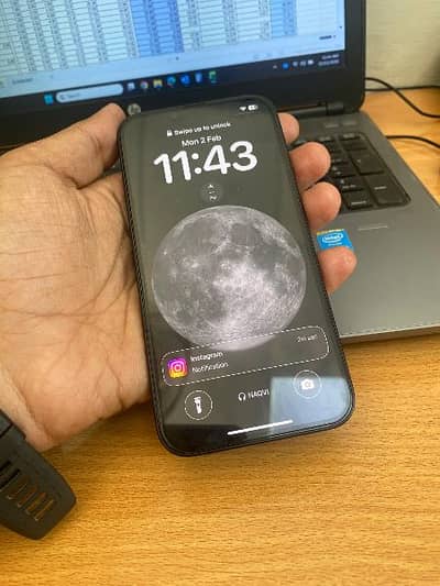 iPhone 16e Under Warranty