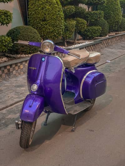 Vespa scooter for sale 1972 model