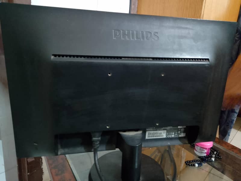 Slim 24" Computer Led 5