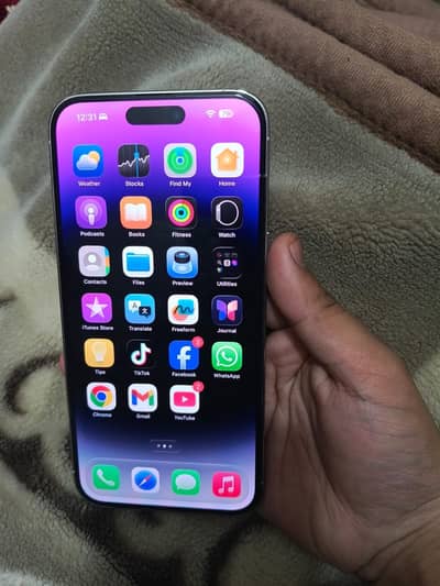 I pone 14 pro max jv 256 waterpack new condition white colour 10/10 c