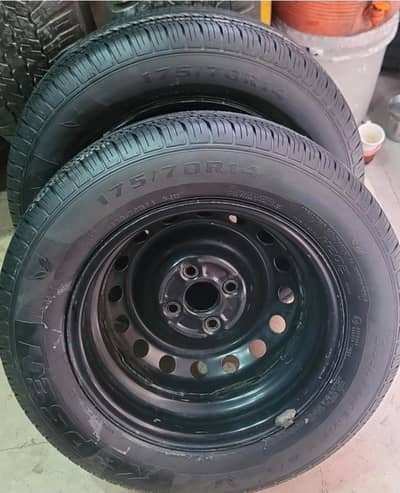 175 70 14 Tyres almost new with Japenese Rims in price of Tyres only