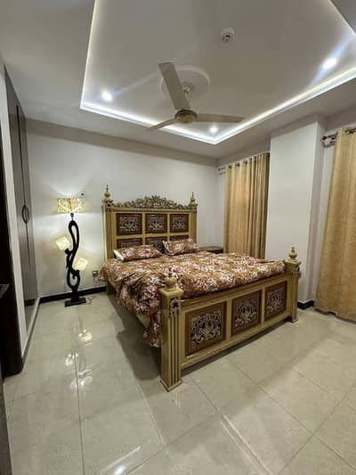 Short time 1bed ROM full furnished apartments safe and scour 100%coupe allow