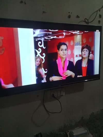 TCL smart led 40inch