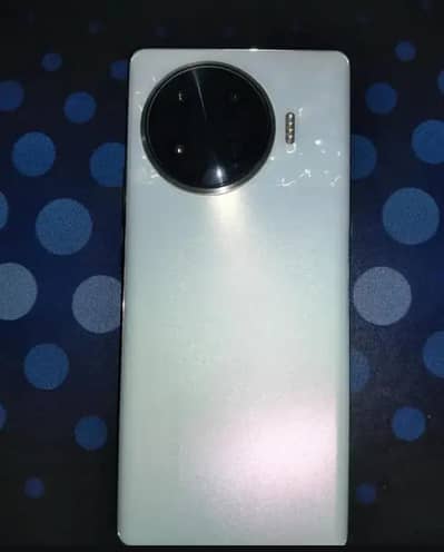 Tecno spark 20 pro plus 8 256 complete box