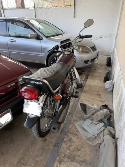 Honda CG125 2025 model.