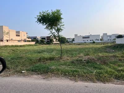 PAIR PLOT # Q-602+603 RESIDENTIAL PLOT LOCATED IN THE BEST BLOCK OF DHA LAHORE.