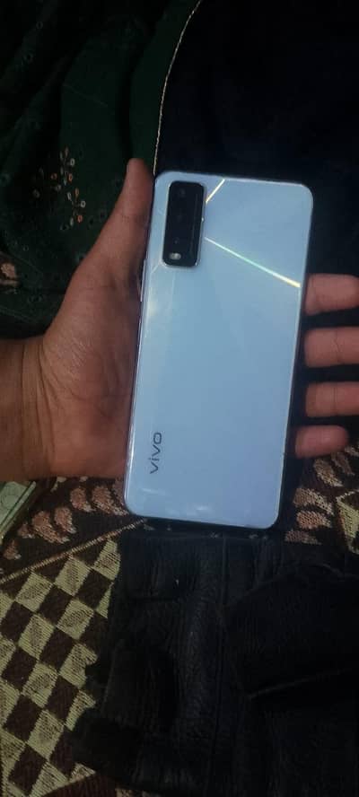 vivoy20 all accessories available chargerbox lush condition sidefinger