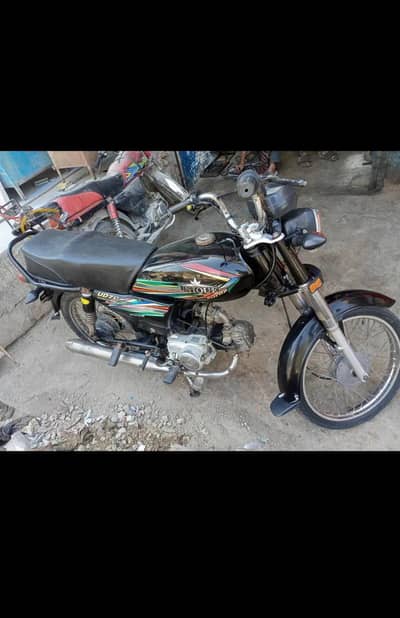 bike ma koi kam nhi ha bs lo or chalao  1 hand used first owner