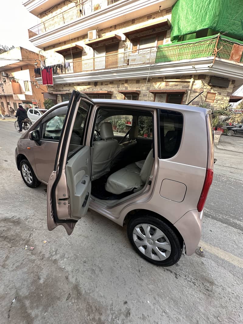 Move Fully automatic 2011 model 15 import 12