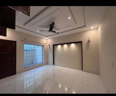 10 Marla Full House Available For Rent With All Basic Necessities