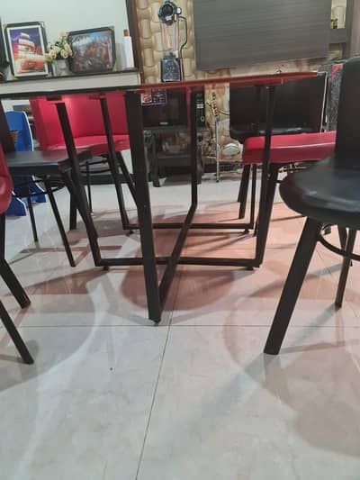 Lush Red and Black Dining table urgently