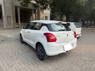 Suzuki Swift GLX CVT