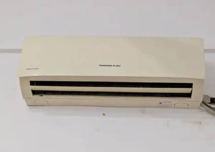 Changing ruba 1.5 ton  ac no repair  10/10 condition just cool