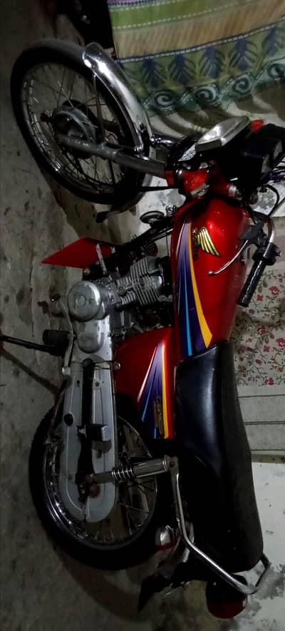 O3OO7896O65/FULLY LUSH HONDA CG 125 MODEL 2012