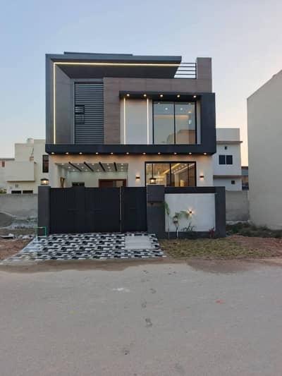 House In Royal Orchard For sale