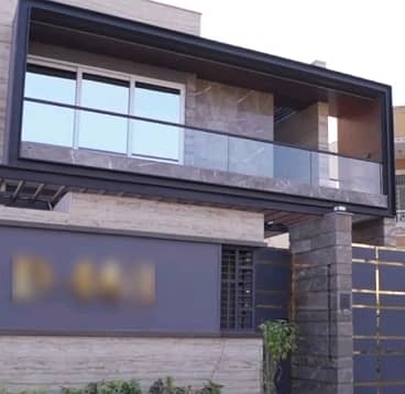 Gulshan-E-Iqbal - Block 7 House For Sale Sized 500 Square Yards