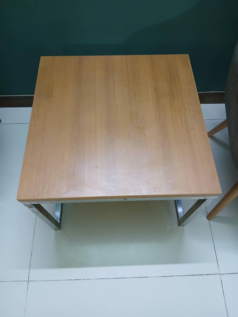 small table 0