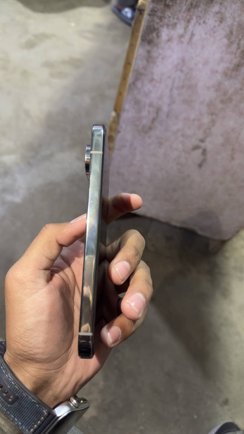 Google pixel 9 pro 2