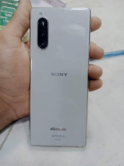 Sony Xperia 5