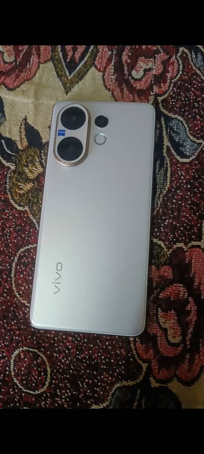 Vivo v60 512 GB golden colour
