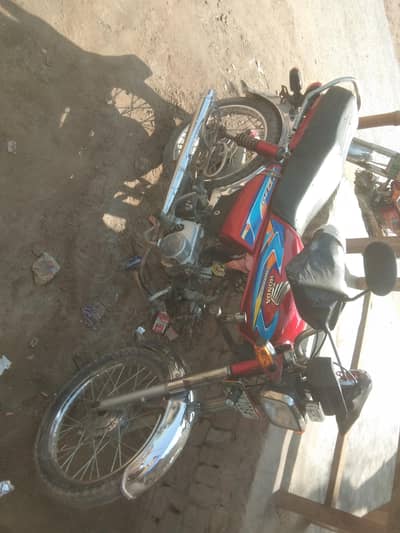 city super copy later sath hy abi tyar krwai hy all new parts