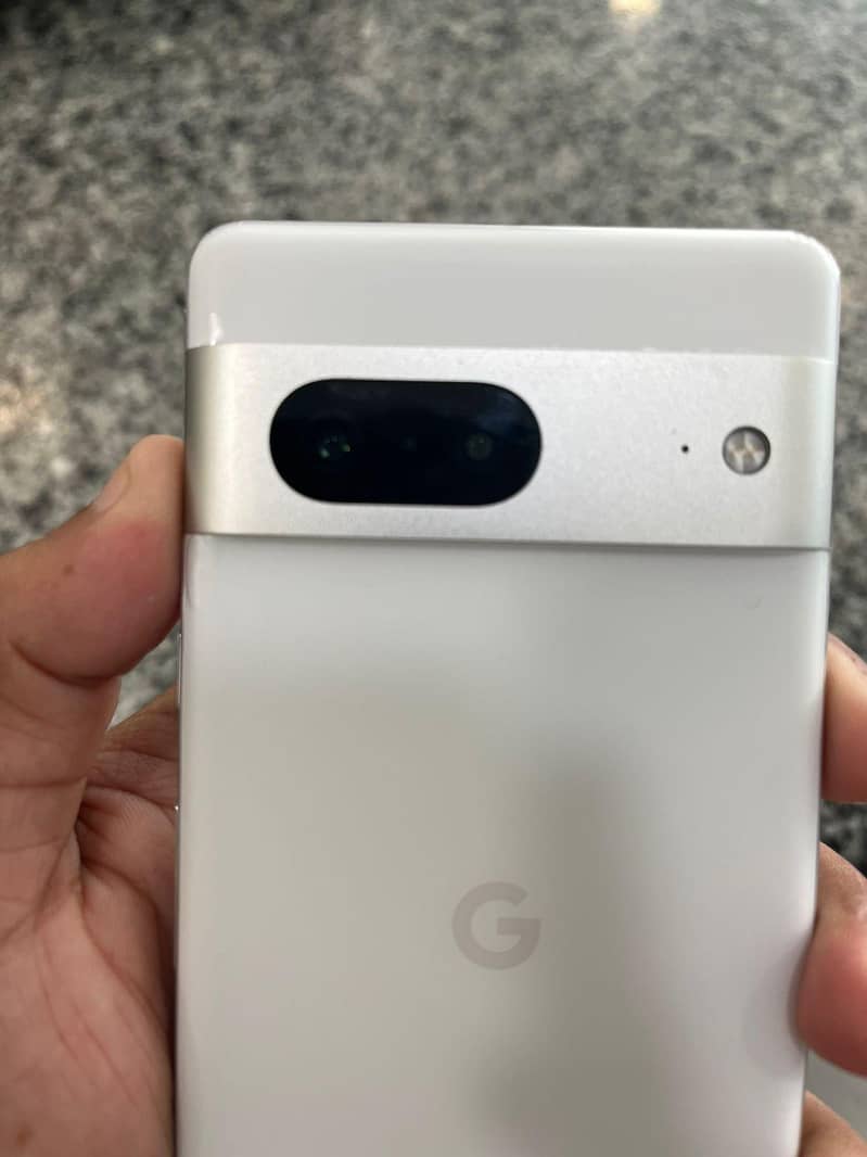 Google pixel 7 4