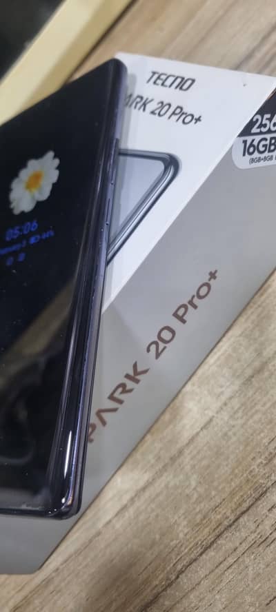 spark 20pro plus all ok 8 256