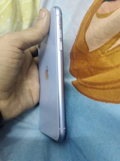 iPhone 11 all ok display msg bus 64gb jv