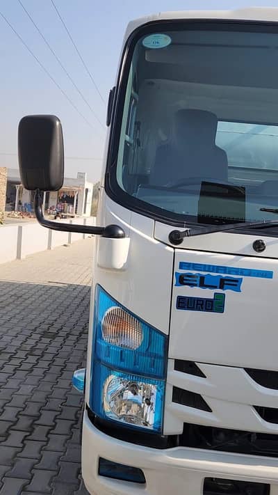 Isuzu npr 130 bank lease For sale urgent with out tank