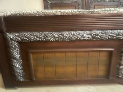 Wooden single bed set