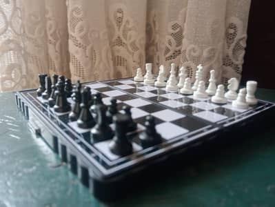 Mini Magnetic Travel Chess Set