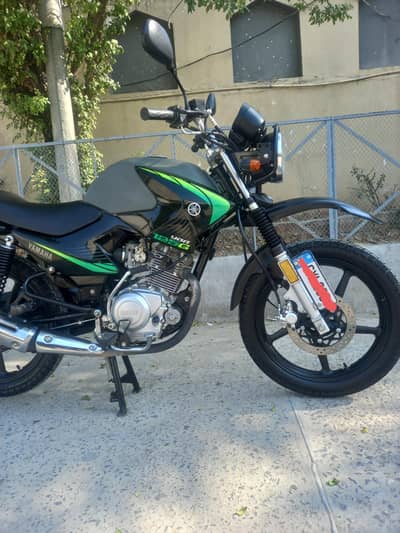 yamaha ybr g  24 model excellent condition 0300-9052278 call or