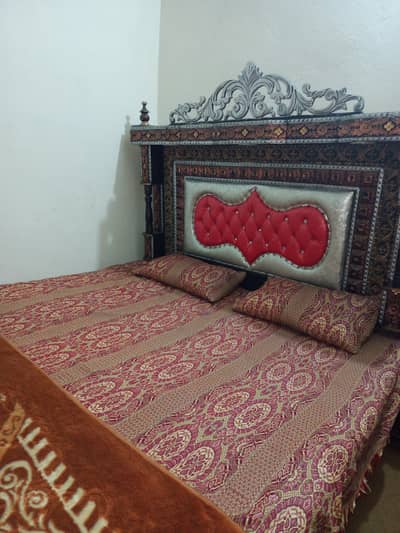 Bed king size