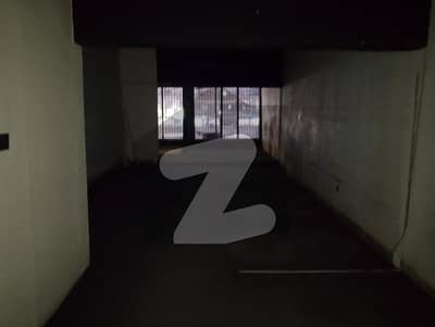 Office Of 1800 Square Feet Is Available For Rent