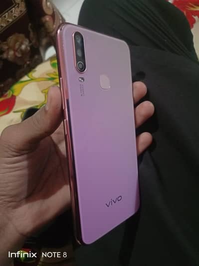 Vivo Y17